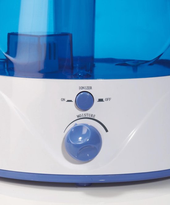 Close-up bedieningspaneel Lanaform Charly luchtbevochtiger: ionizer-knop en instelbare neveluitstoot draaiknop