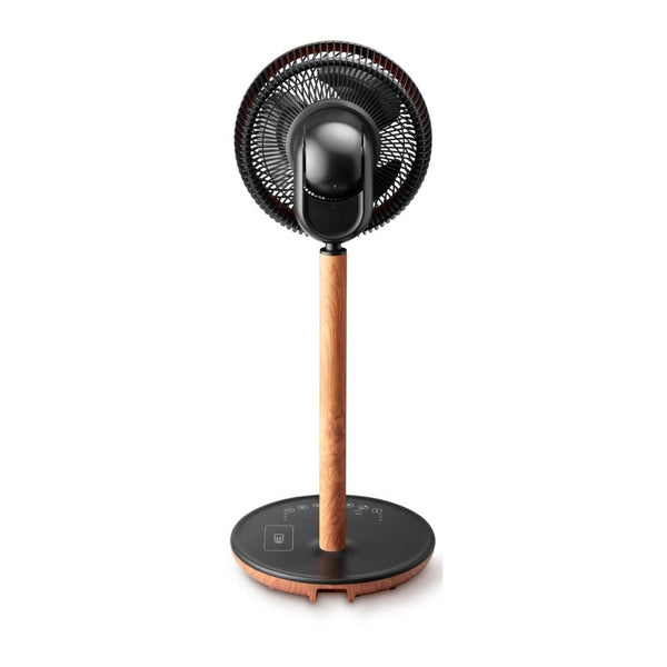 Moderne vloerventilator met houten basis, zwart frame en minimalistisch ontwerp