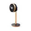 Schuine voorzijde Clean Air Optima ventilator met houten stam en zwarte kap
