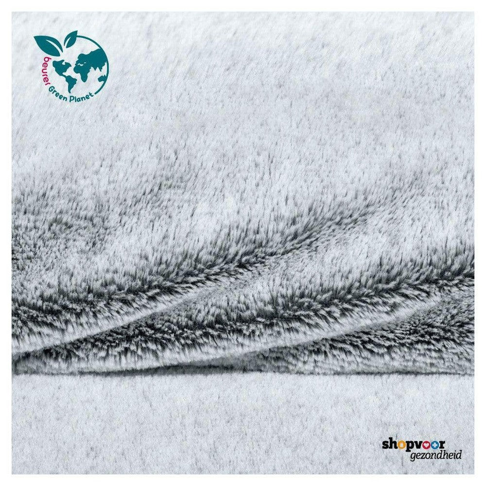 Close-up zachte vachttextuur Beurer HD75 Nordic Green Planet warmtedeken grijs
