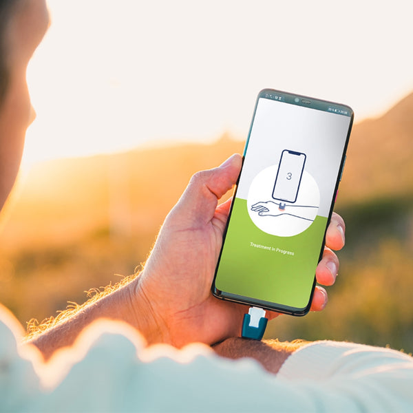 Heat-it insectenbeetheler met app voor natuurlijke jeukverlichting op pols