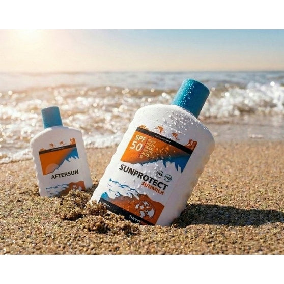 TravelSafe zonnebrandcrème SPF 50 en aftersun op het strand met condensdruppels