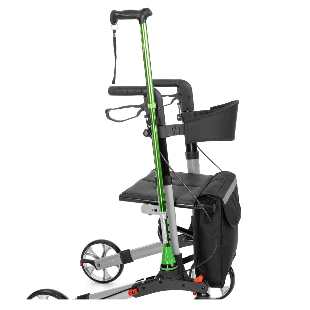 Timago Yola rollator accessoire: groene wandelstok in houder naast zwarte zijtas met reflectie