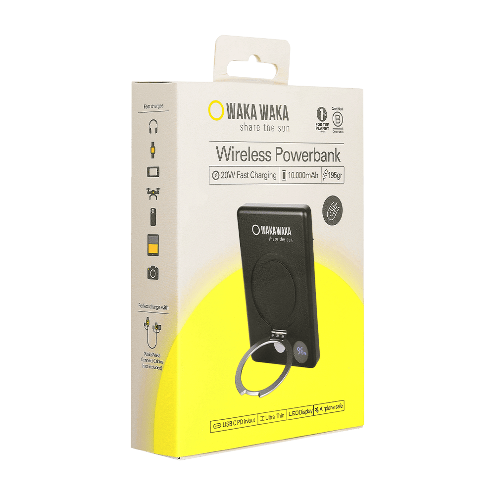 Waka Waka Ultradunne draadloze powerbank 10000mAh in zwarte verpakking met gele accenten