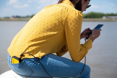 Waka waka 5 in 1 oplaadkabel connect telefoon