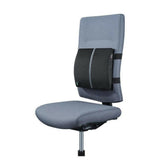 Beurer HK 70 warmtekussen bevestigd aan kantoorstoel voor ergonomisch zitten