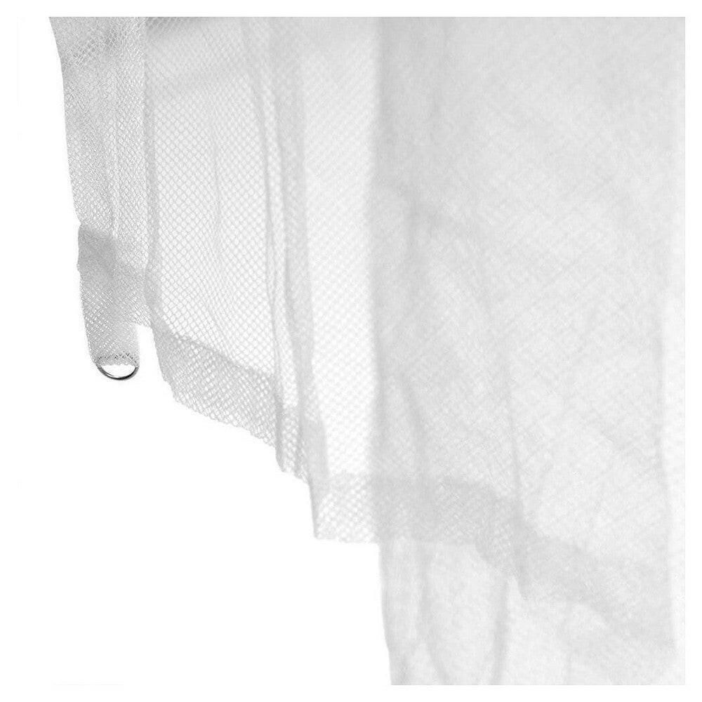 Zijaanzicht wit insectennet met meshpatroon en flexibele textuur