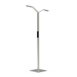 Zilverkleurige Luctra Linear Floor Twin vloerlamp schuine hoek