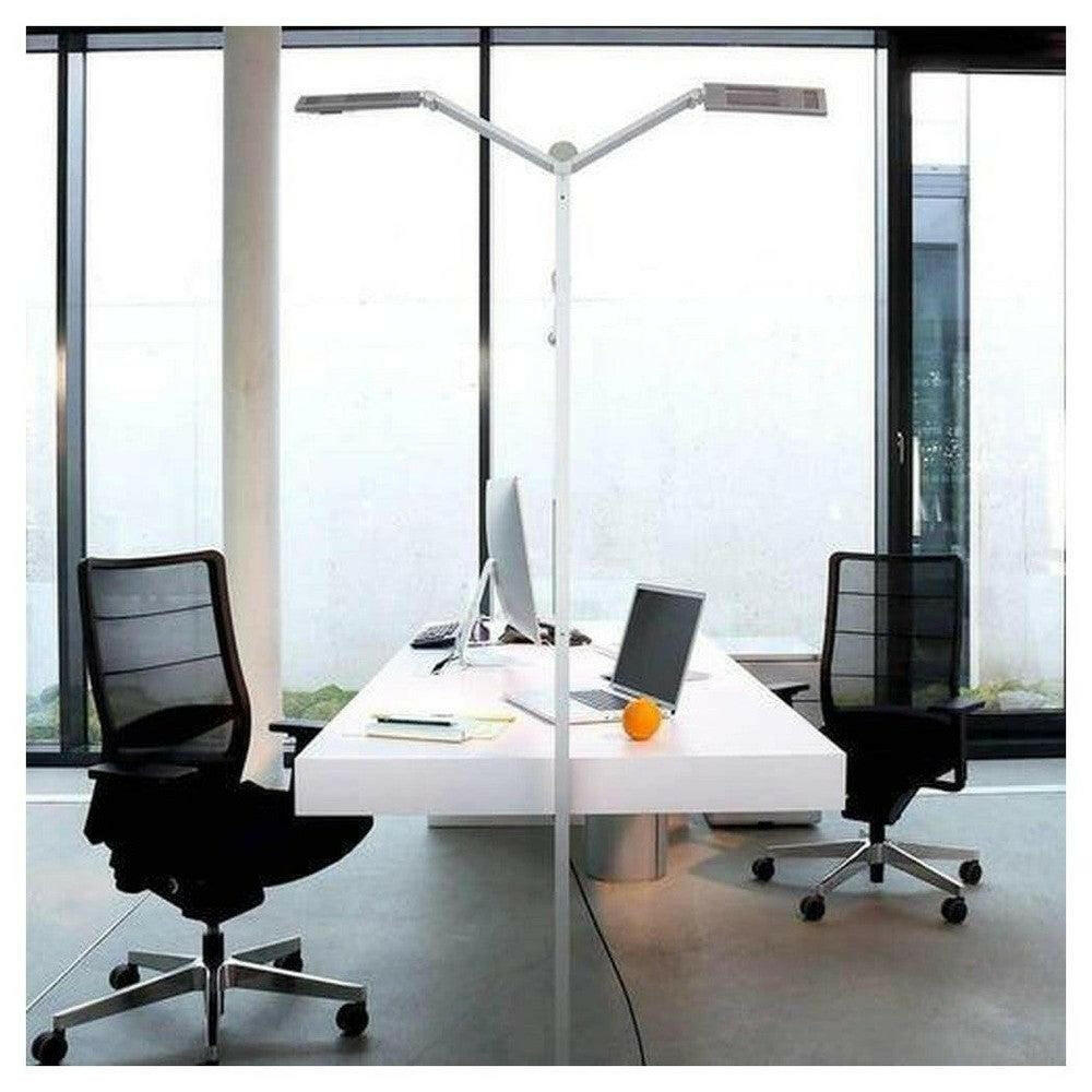 Luctra Linear Floor Twin witte dubbele vloerlamp in modern kantoor