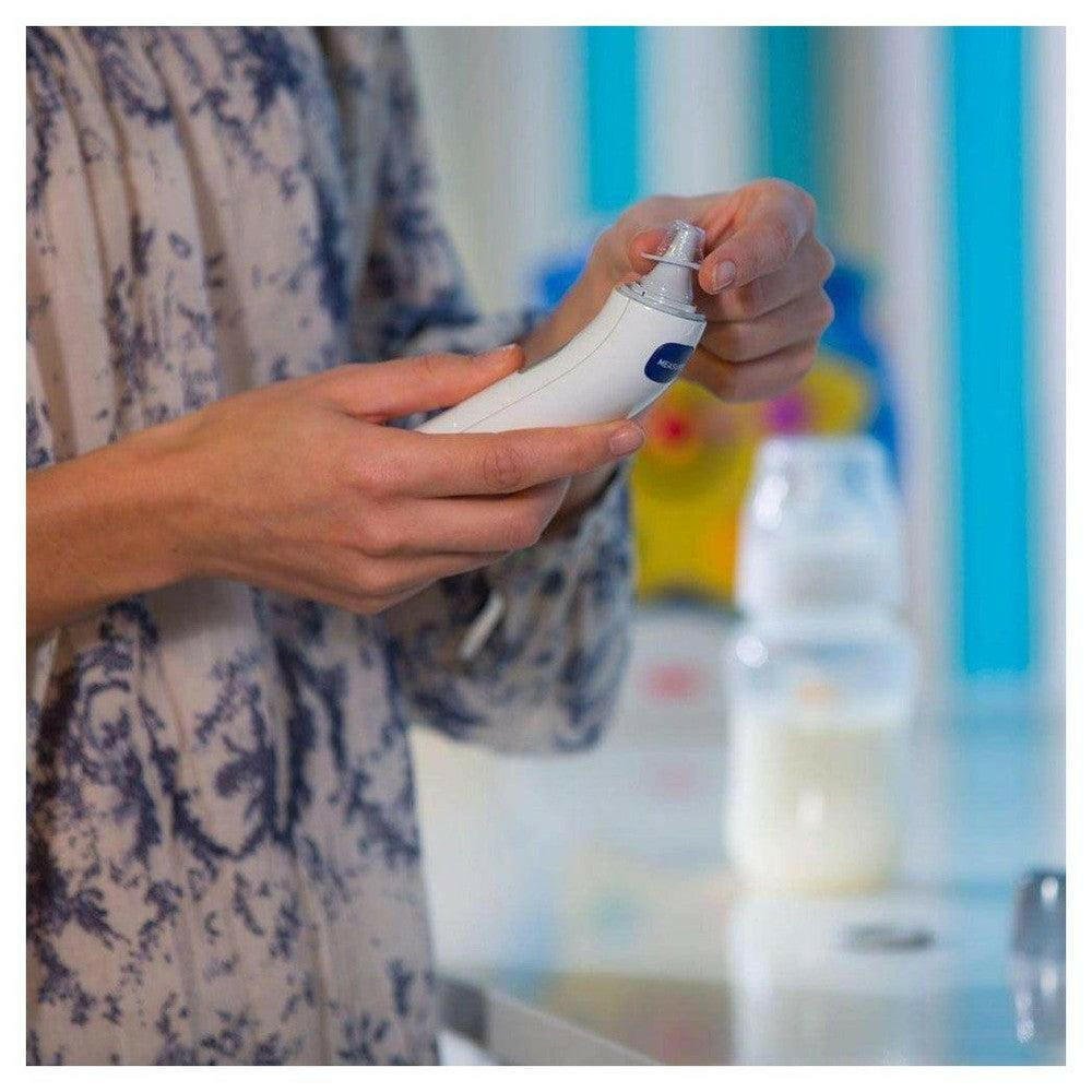 Infrarood oorthermometer gebruiken voor baby temperatuurmeting