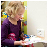 SecuCare Junior stopcontactplug wit in muur ter bescherming van kinderen
