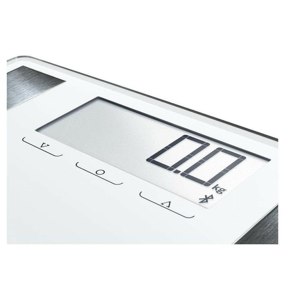 Detail van LCD-scherm en bedieningsknoppen met Bluetooth-pictogram op digitale weegschaal