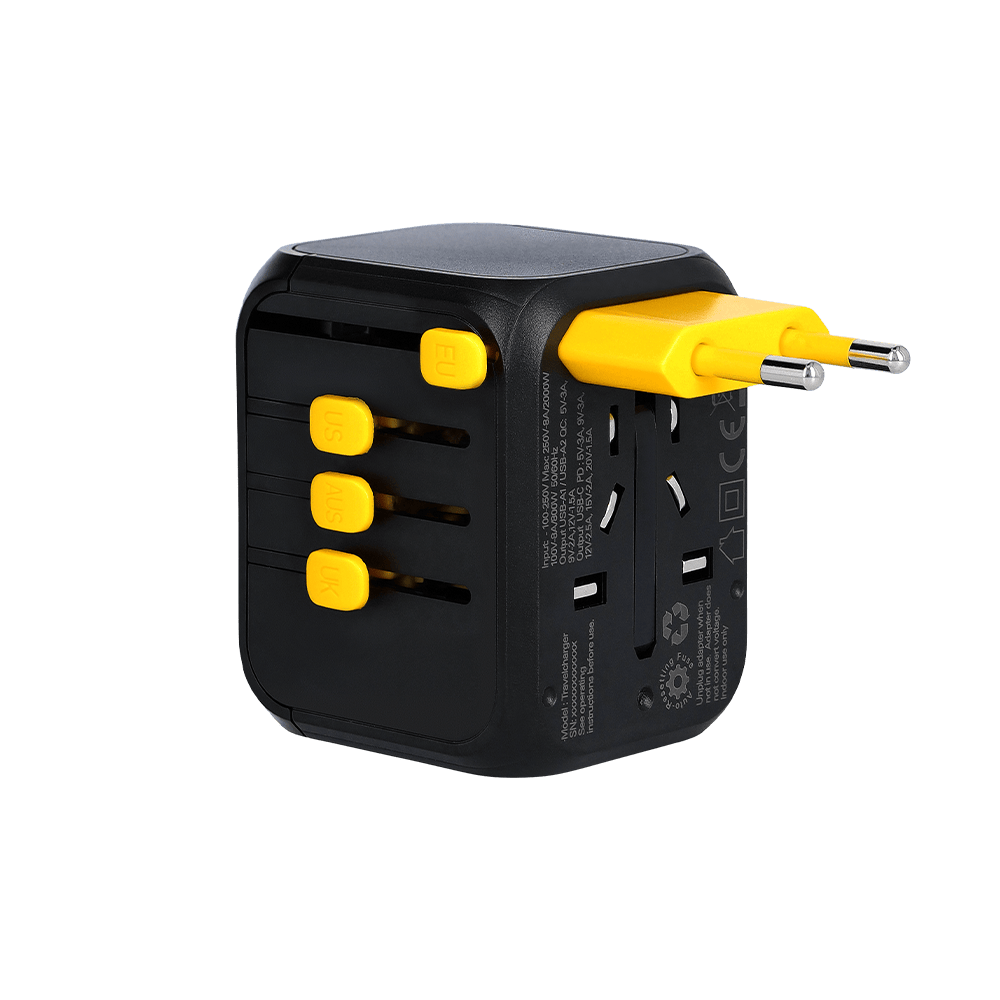 Waka Waka universele reisstekker zwart met geel EU-stekkerhoofd en drie USB-poorten