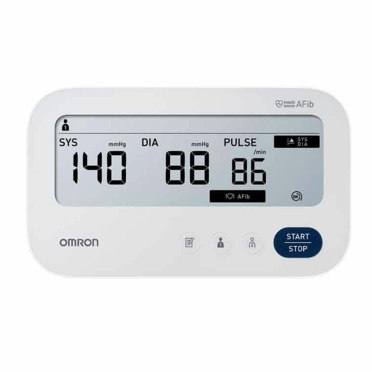 Close-up van Omron M3 Comfort AFib scherm met hartslagmeting en Start/Stop knop
