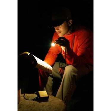 Waka Waka kabel zaklamp leest lamp voor donkere omgevingen