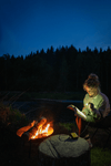 Waka waka 5 in 1 oplaadkabel connect outdoor lampje vrouw