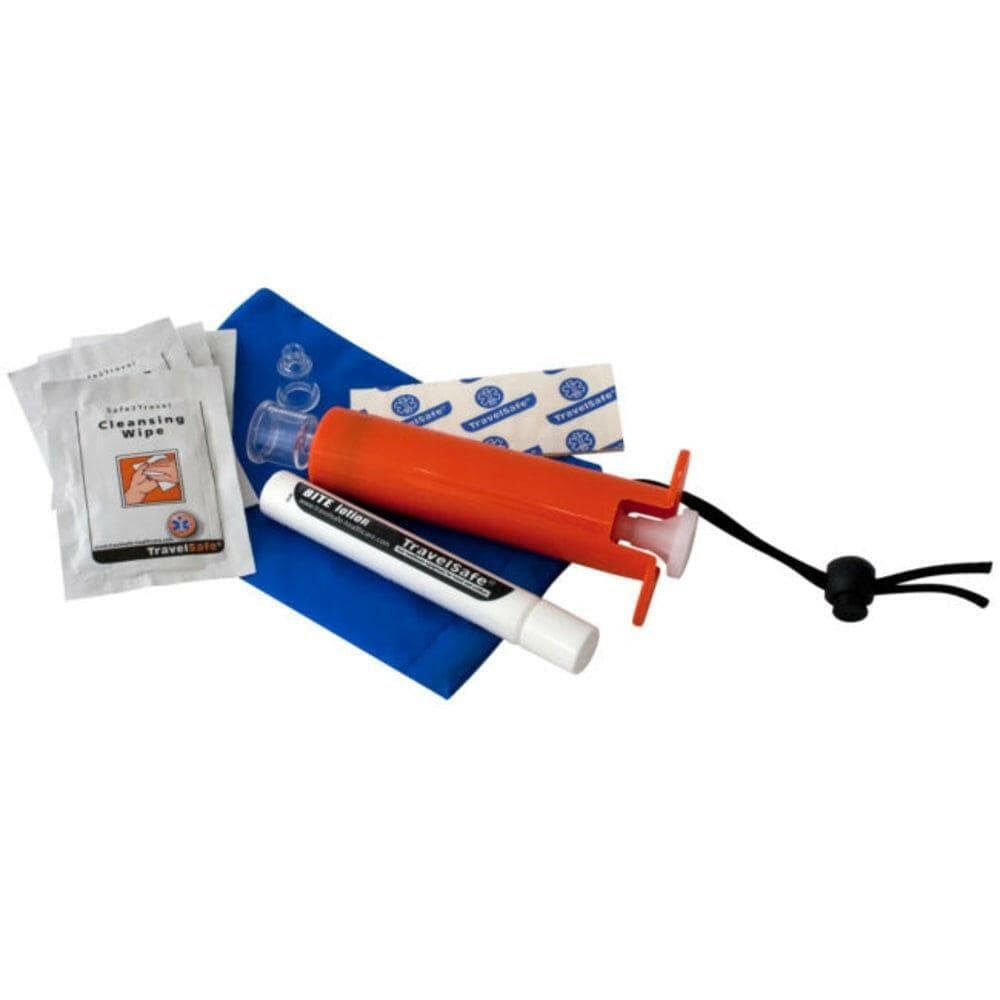 Uitgepakte TravelSafe anti-insecten set met lotion, wipes en blauw doekje