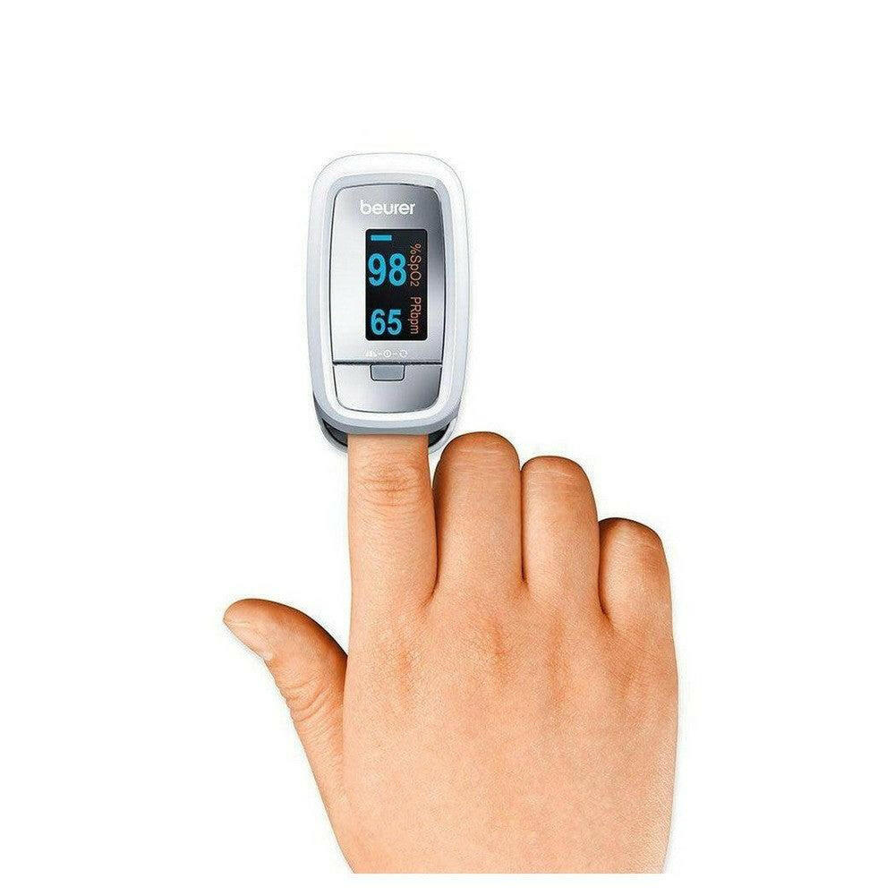 Beurer PO 30 saturatiemeter aan vinger voor hartslag en zuurstofmeting