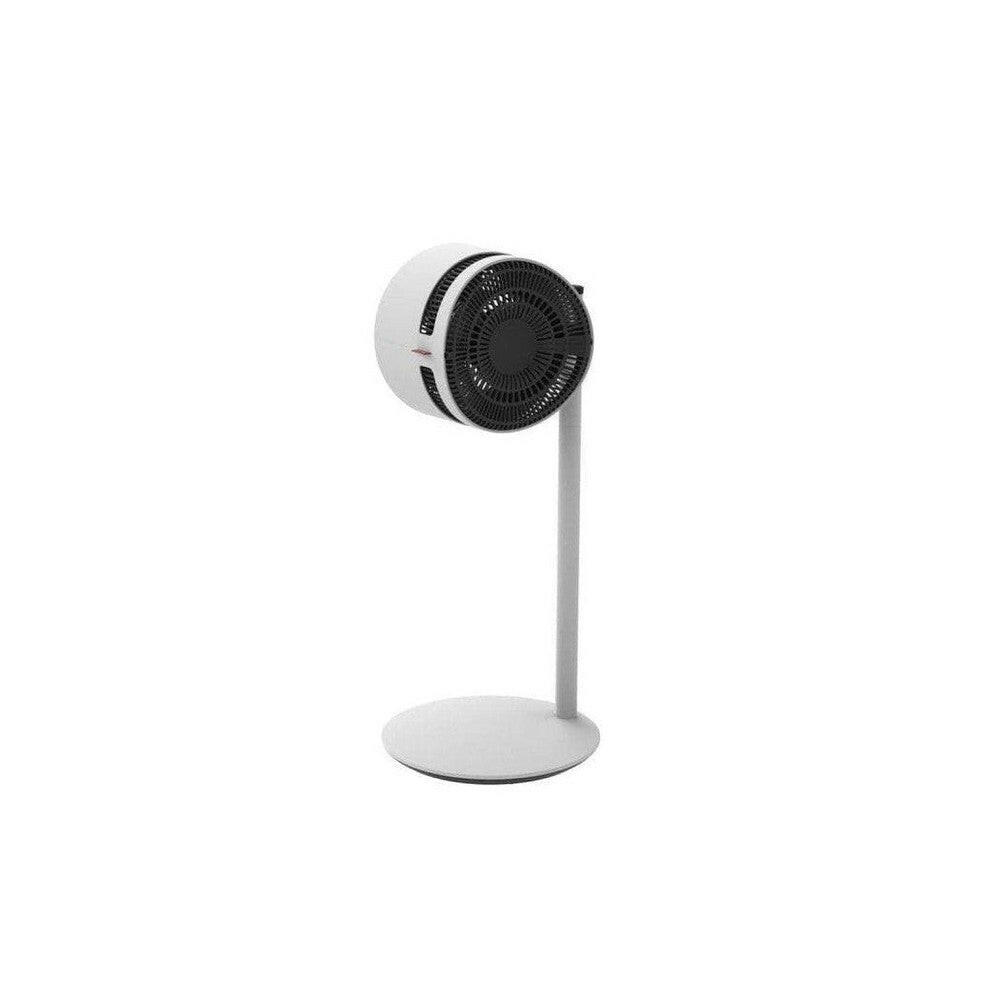 witte Boneco F220 staande ventilator met zwart spiraalrooster en slanke standaard
