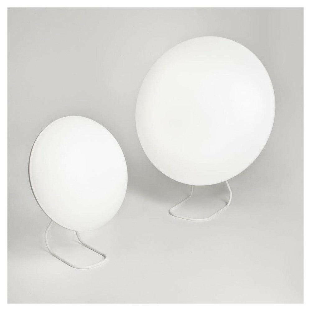 Innolux Rondo LED set van twee witte ronde lichttherapie lampen schaalvergelijking