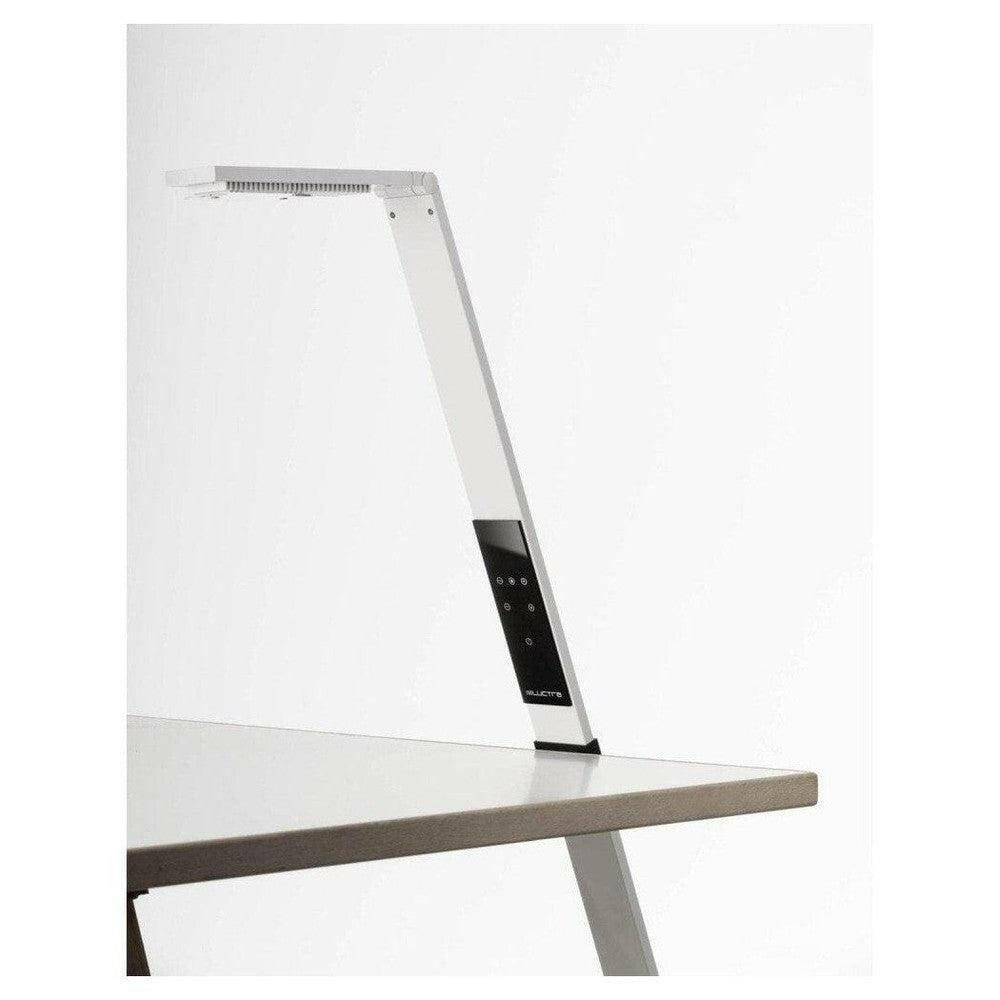 Witte LED-lamp vastgezet aan bureau rand met touchscreen