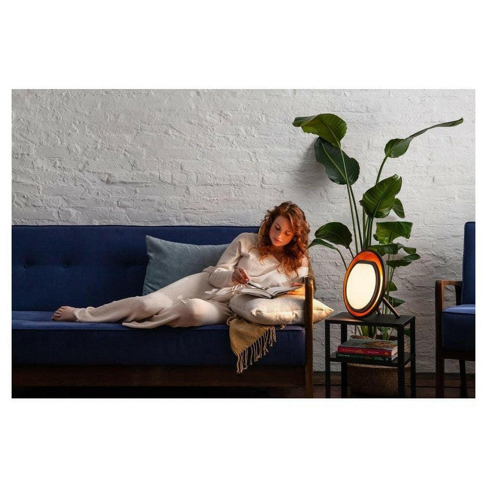 Lumie Halo lamp in woonkamer voor winterblues en energieboost