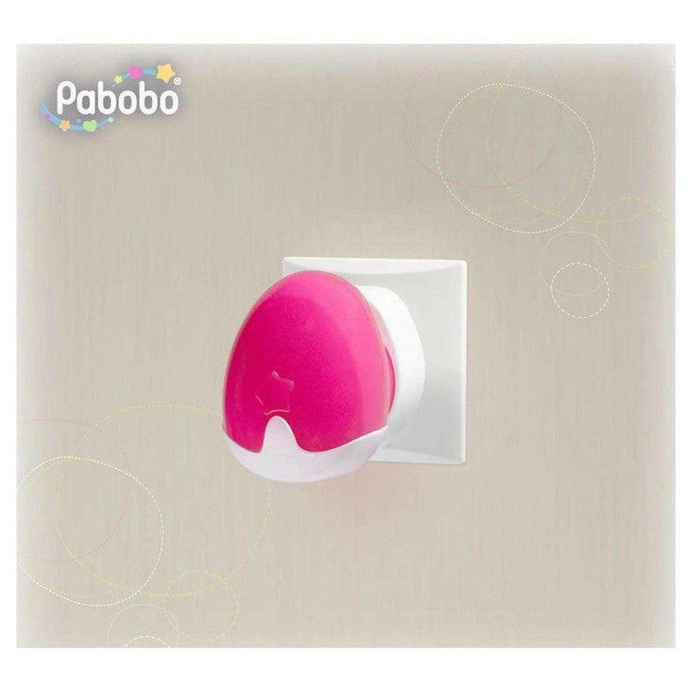 Pabobo roze LED nachtlampje op beige muur met zachte gloed