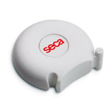 Seca 201 meetlint in wit plastic huisje met ergonomische vorm en rood logo
