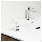 SecuCare antislip spray fles 100 ml op witte wastafel in badkamer