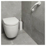 SecuCare witte wandbeugel 30 cm in badkamer met grijze tegels
