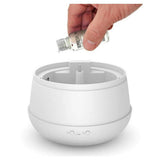 Geurolie REFRESH toevoegen aan witte Stadler Form Julia aroma diffuser zonder deksel