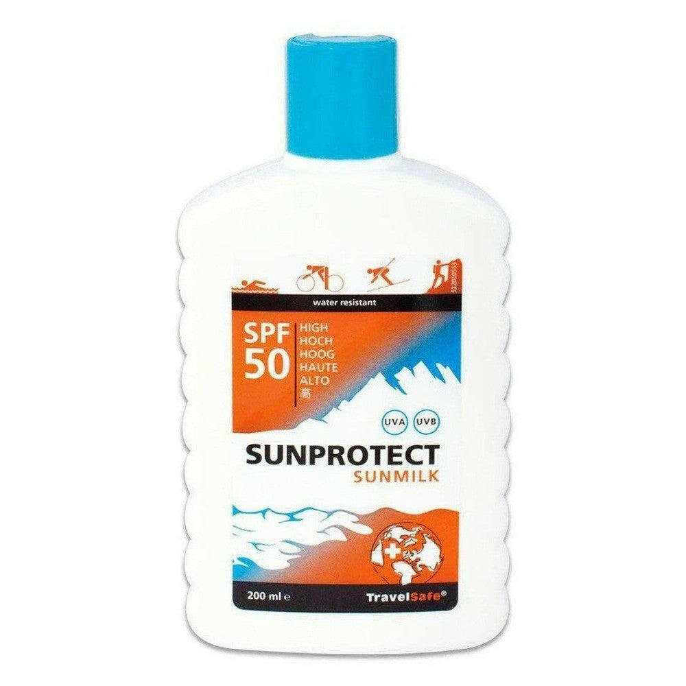 TravelSafe zonnebrandcrème SPF 50 in witte fles met blauwe dop, waterbestendig voor sport en strand